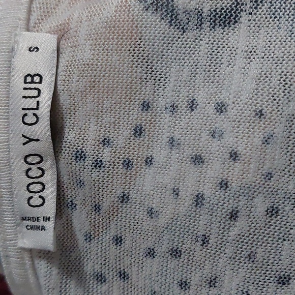 Coco Y Club Pullover Top Sizs Small - Picture 5 of 5